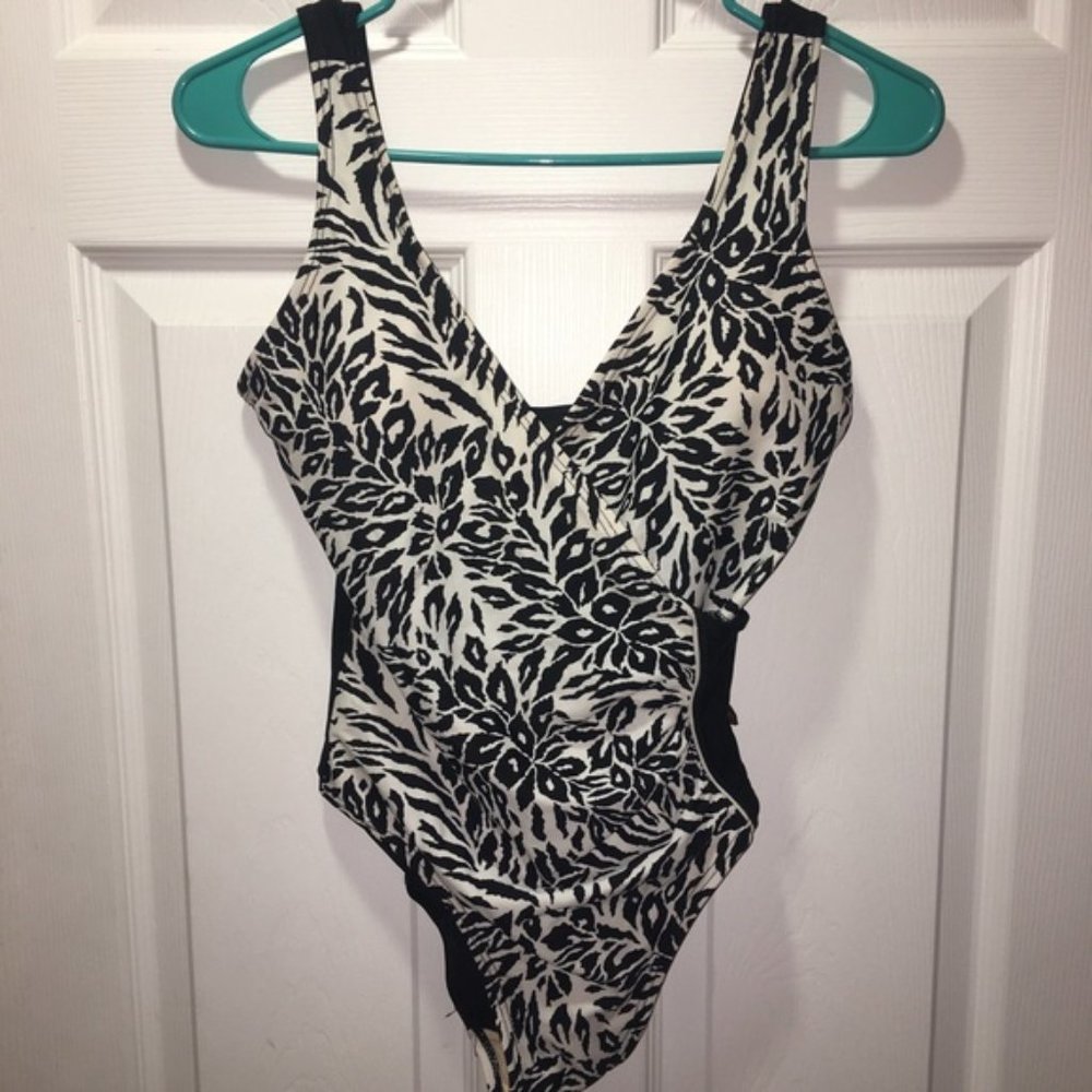Gorgeous ladies swimsuit